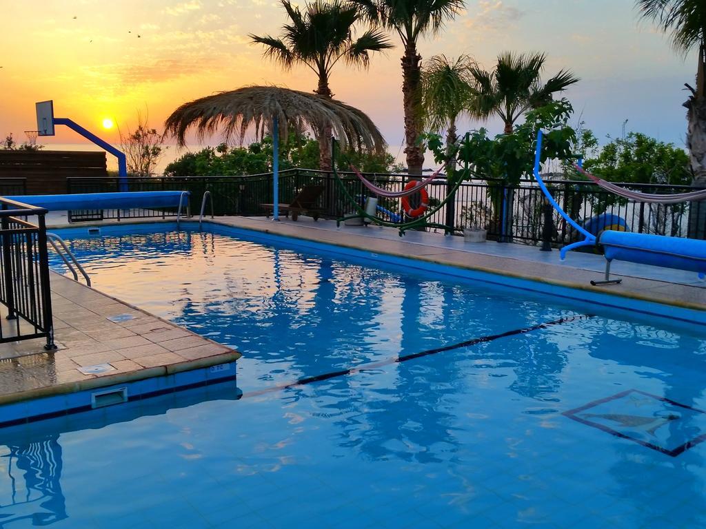 Astrofegia Beachfront Villa Pomósz Kültér fotó